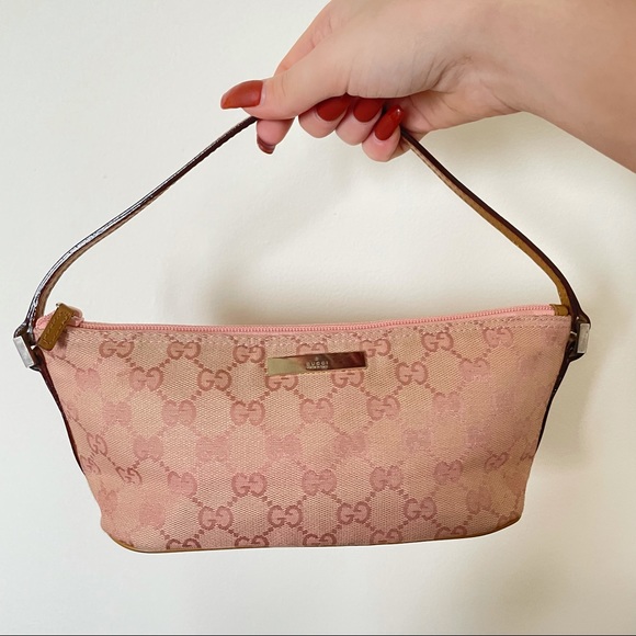 Gucci Handbags - ✨SOLD✨ Gucci Vintage Pink Boat Bag Pochette